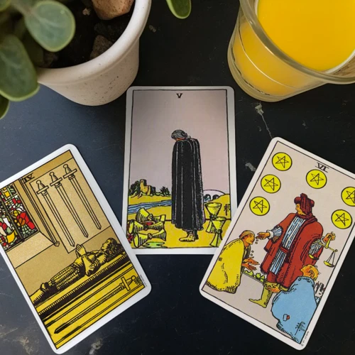 De Spirituele Betekenis Van Ananas In Tarot